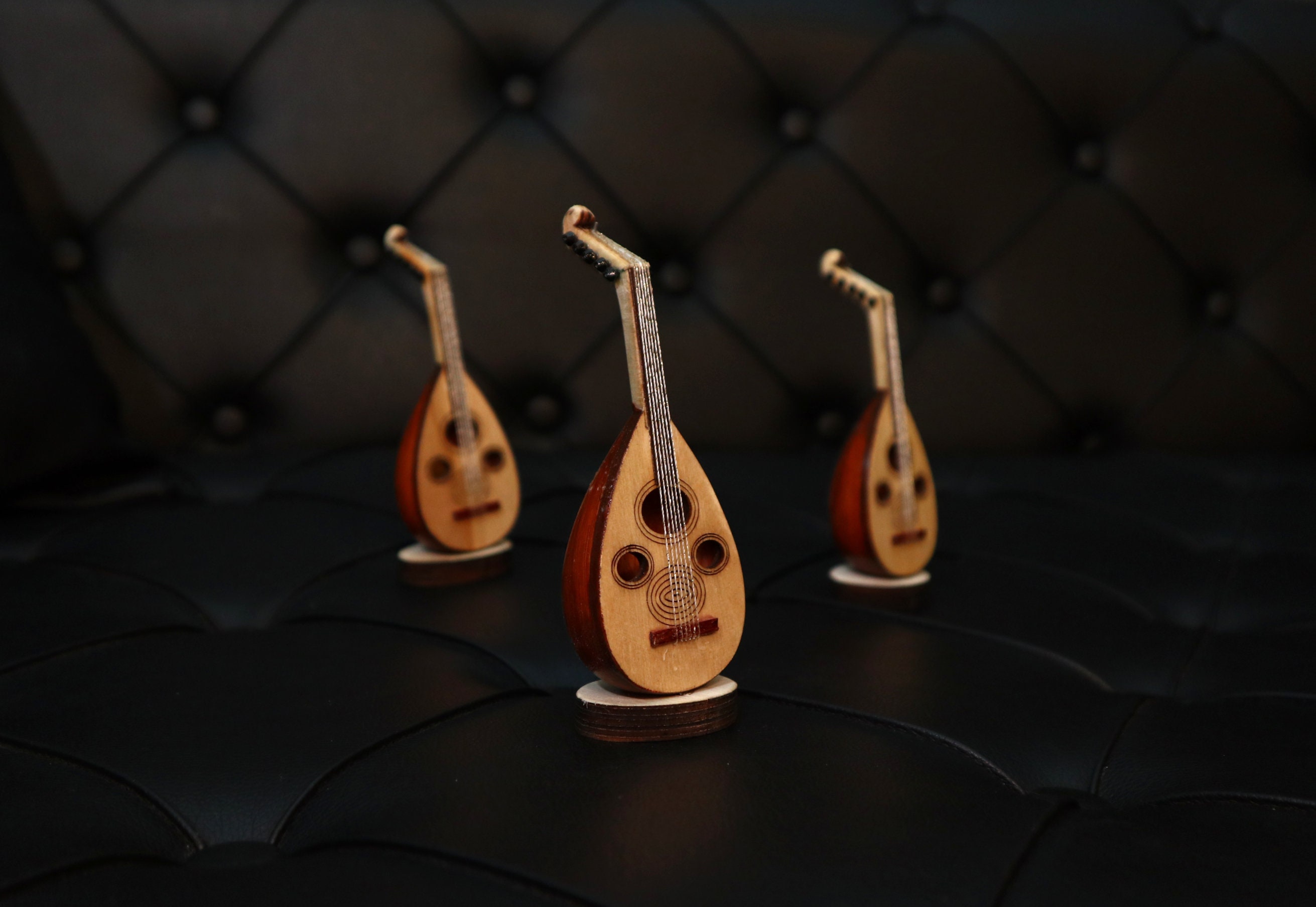 Handmade Wood Figurine Oud Instrument, Miniature Instrument