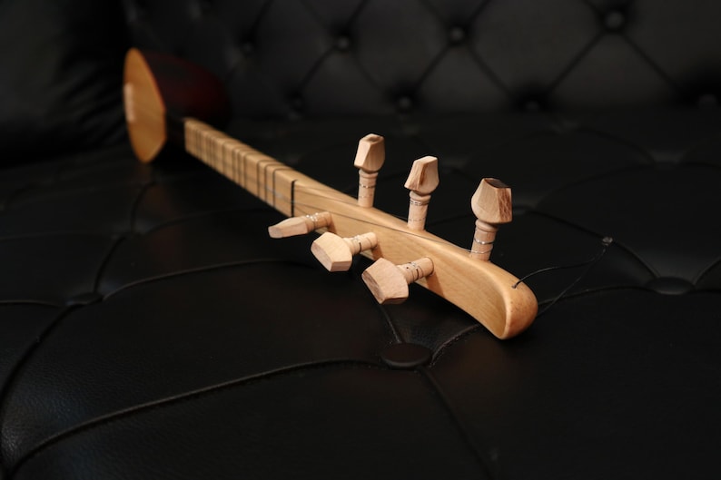 cura saz, saz, turkish cura, professional cura, erasaz saz, erasaz cura instrument, cura instruments, cura photo, cura sazs, carved cura, carved cura saz, erasaz
