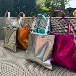 Metallic shoulder bags discount