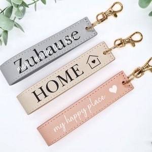 Keychain Personalized ⎢Faux Leather Home Pendant⎢Gift idea for building a house or moving