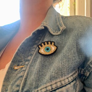 Broche Paillettes Oeil Regarde moi image 8