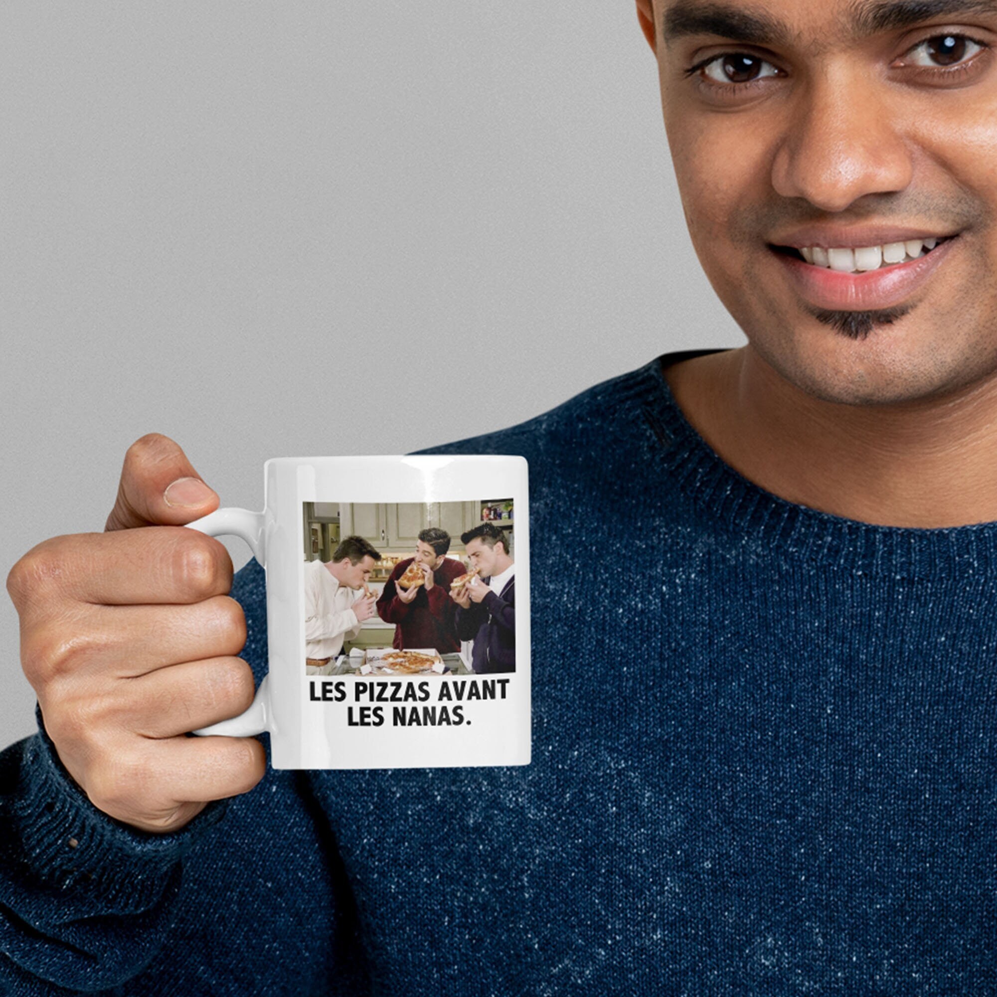 Mug Céramique Imprimé Les Pizzas Avant Nanas Inspiré de Friends, Sublimation sur Tasse à Café ou Thé