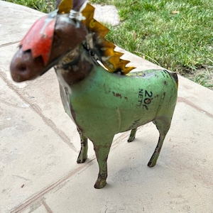 Recycled vintage metal horse