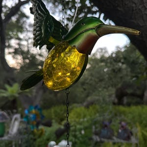 Solar hanging hummingbird wind chime