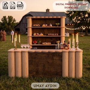 Puede incluir: Una barra de madera con estructura de estantes escalonados, con soportes cilíndricos verticales de color claro y un panel central de madera oscura. La barra incluye cristalería, botellas de licor y velas, mostrando el texto DIGITAL PRODUCTS INSTANT DOWNLOAD y UMAY AYDIN.