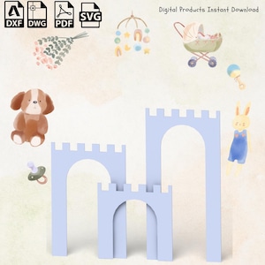 Pode incluir: Um download digital de um conjunto de castelo imprimível com três torres, cada uma com uma porta arqueada. As torres são azuis claras com detalhes brancos. O castelo é perfeito para a sala de jogos ou o quarto de uma criança.