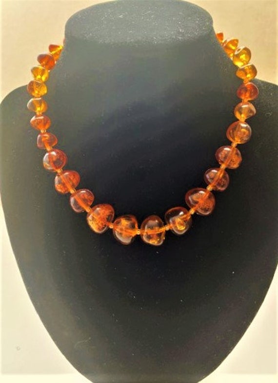 Root Beer Lucite bead necklace 16 "