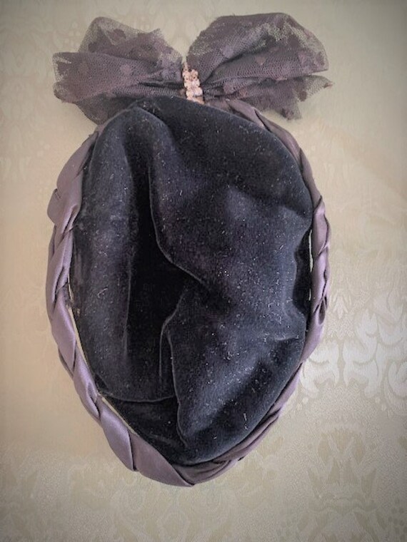 Vintage Black Velvet Women's Hat with Braided Ban… - image 3