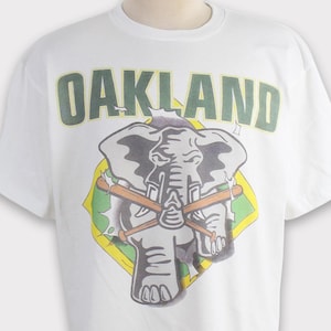 Vintage 00s Oakland Athletics T-shirt Oakland Athletics Sweatshirt Oakland Athletics Baseball Sweater Hoodie Jacket Crewneck Men Hat Gift