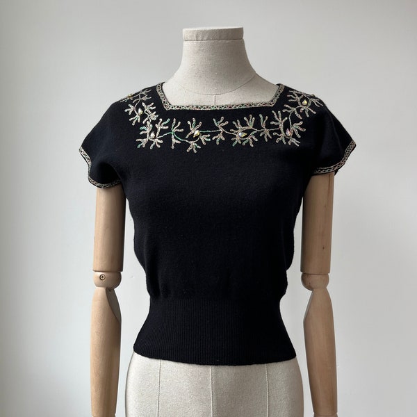 XS 1950s Knit Blouse with Iridescent Embroidery and Gems