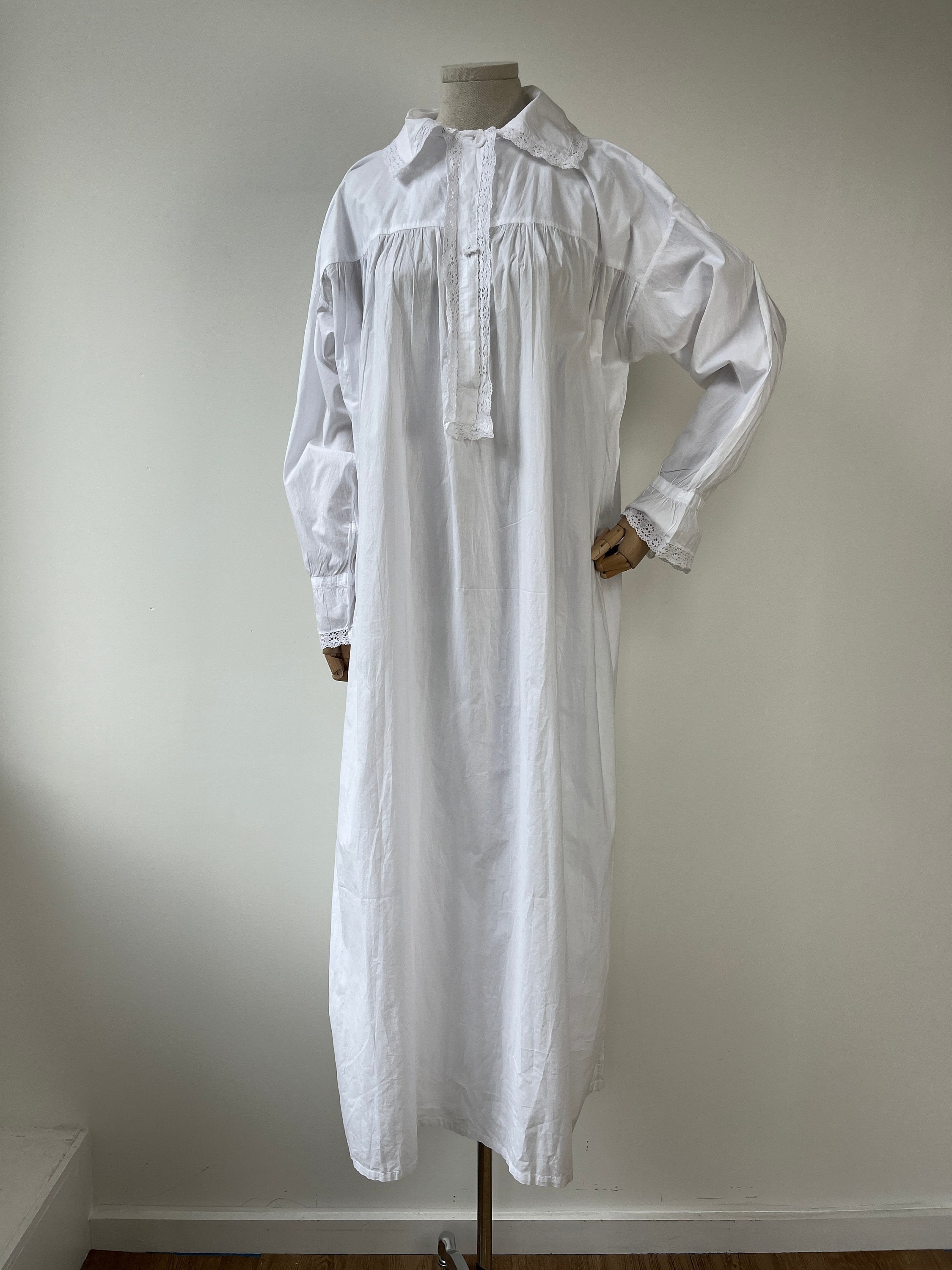 Vintage 1900s 1910s Edwardian White Collared Cotton Smock Nightgown - Etsy Vintage 1900s 1910s Edwardian White Collared Cotton Smock Nightgown - Etsy