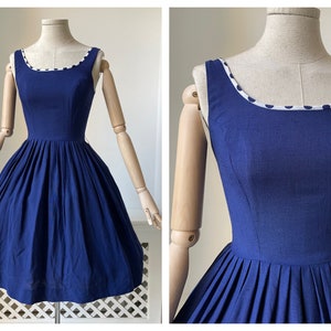 1950's Style rhoslyn Fairy Full Circle Skirt Dress With Scoop