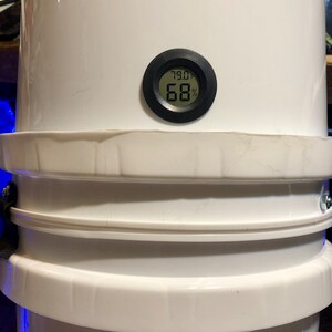 WHITE ECO stealth grow bucket Space Bucket w/LED grow light & Hygrometer now uses only 10 watts!!! image 5