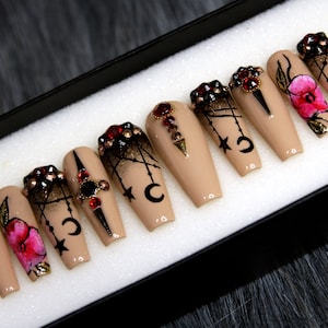 Louis Vuitton Nails  Louis vuitton nails, Chanel nails, Acrylic nails