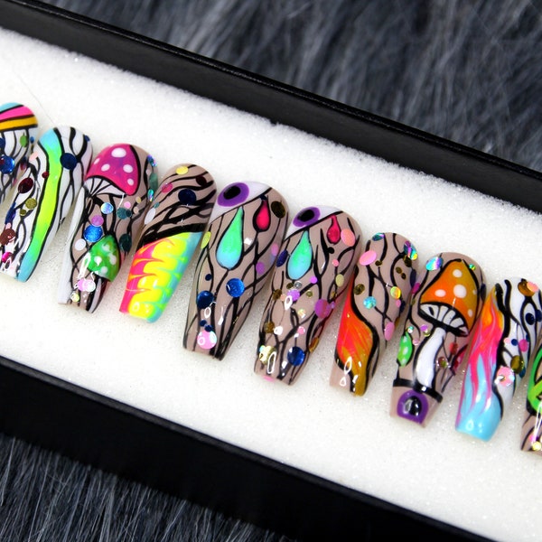 Tripping Illusion Press On Nails | Handpainted Abstract Nail Art | Glue On Nails Long Coffin K4