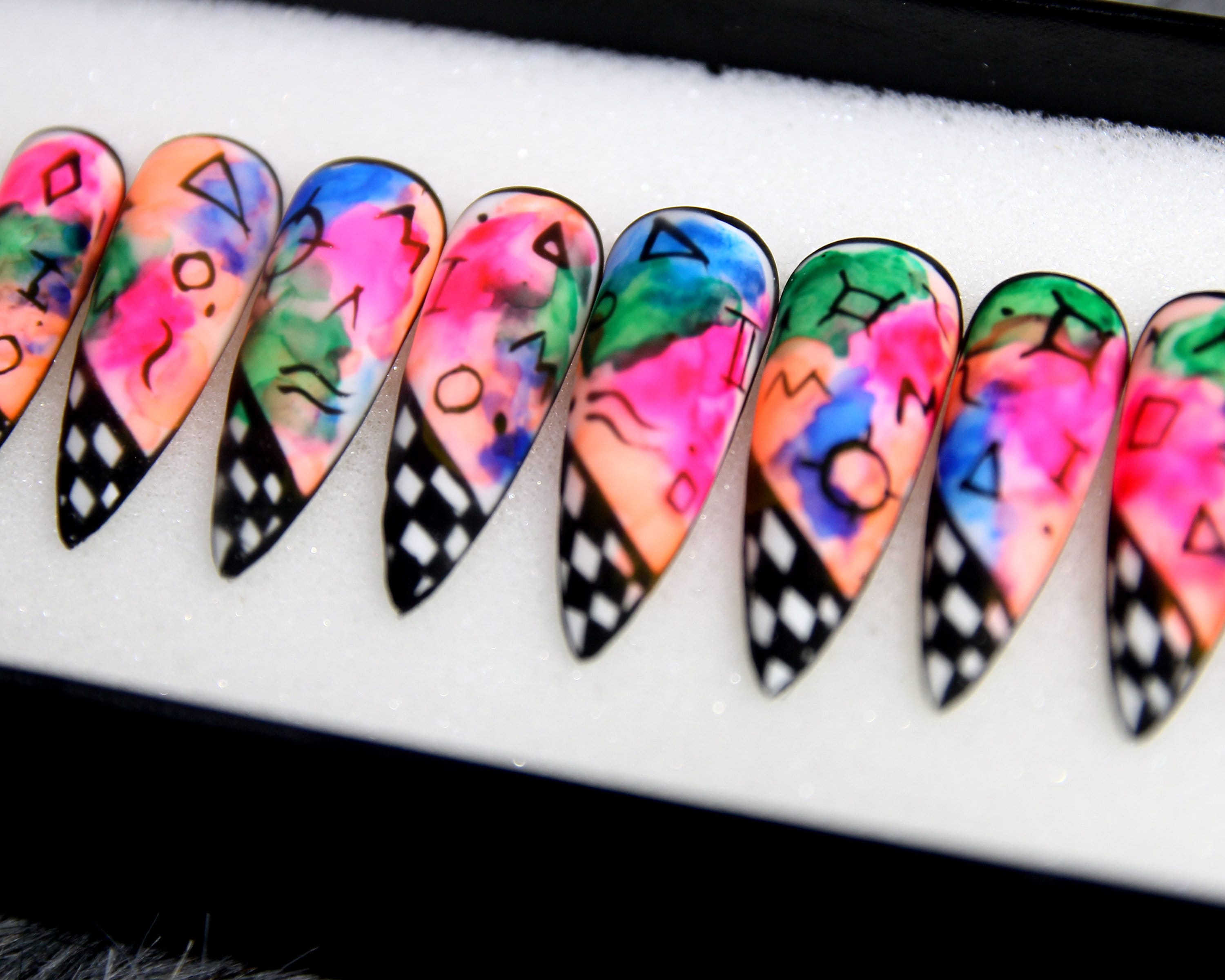 Abstract Paint Press on Nails Dot Black Glue on Nails Etsy