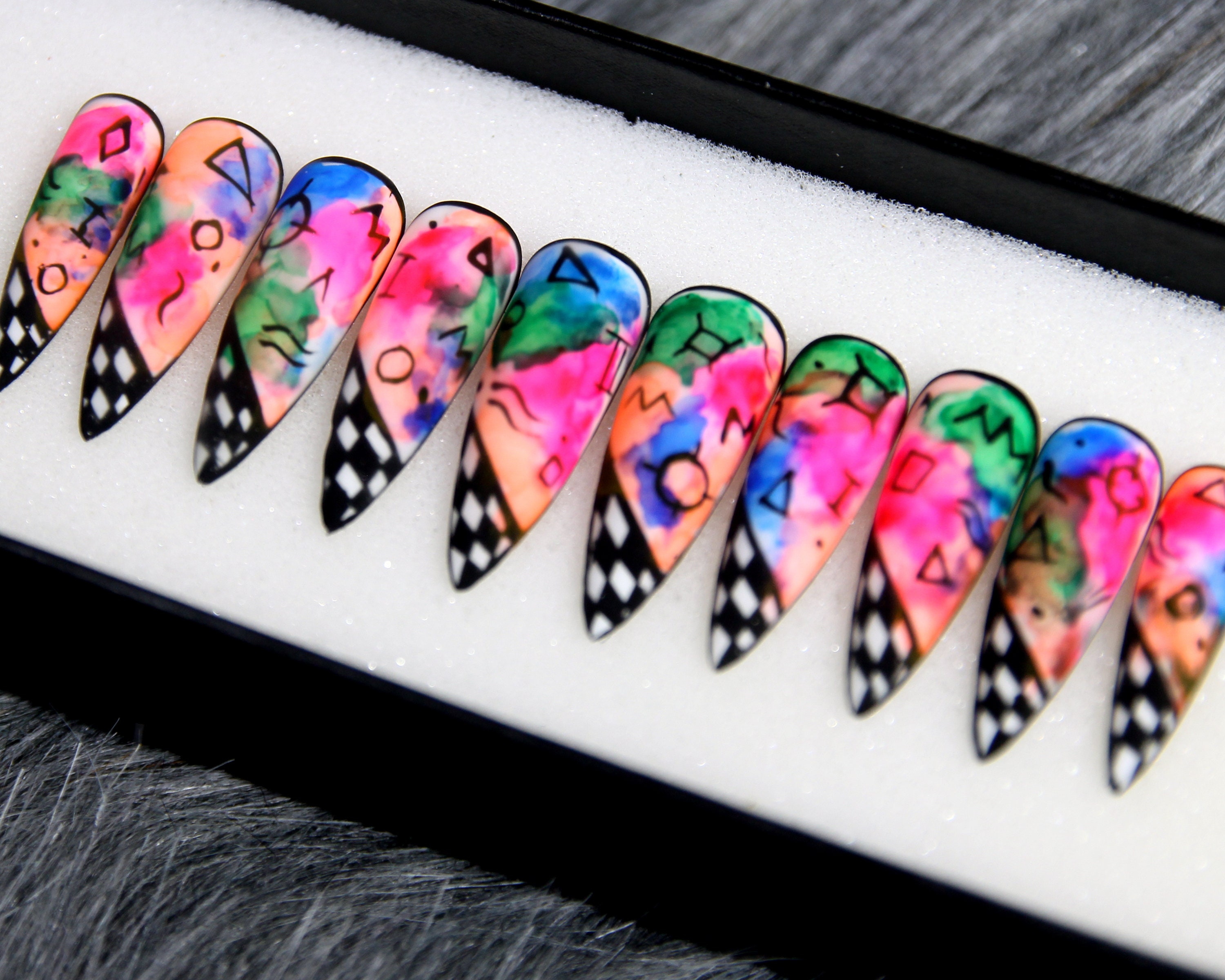 Abstract Paint Press on Nails Dot Black Glue on Nails Etsy