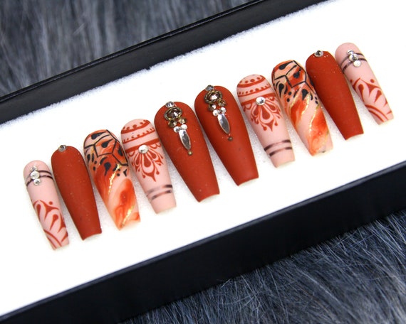Queen of Mars Press on Nails Coffin Salon Gel X Handpainted - Etsy