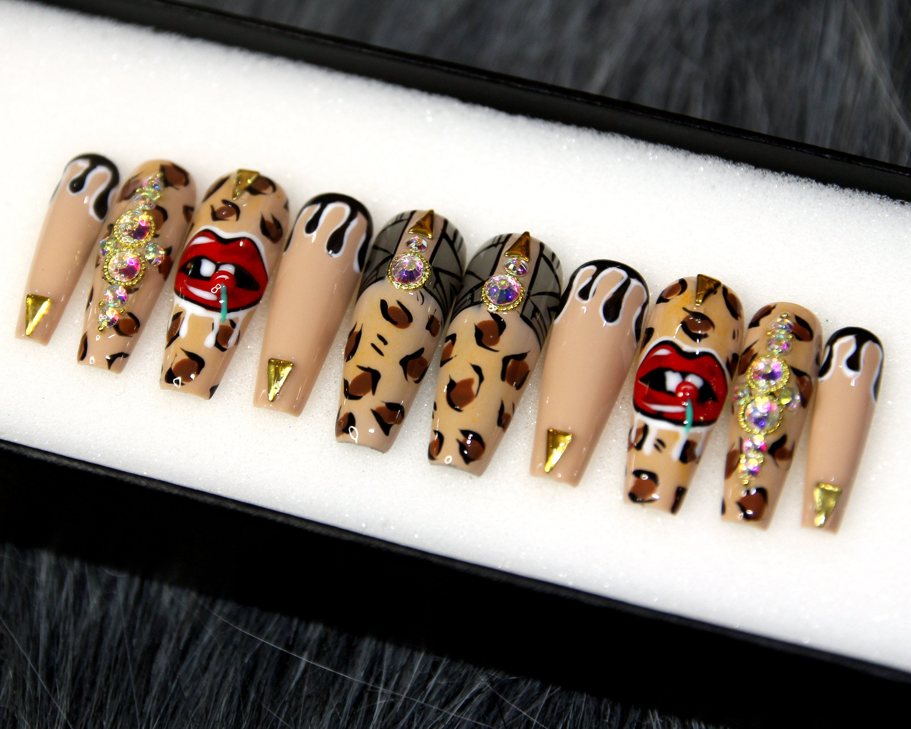 Louis Vuitton-style custom press on nails. Can be - Depop