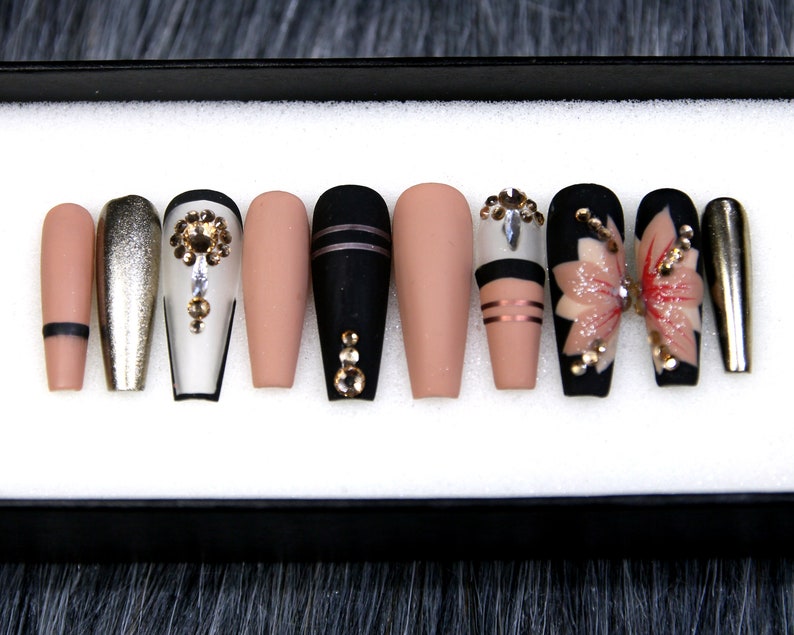 Pastel Flowers Press On Nails Floral Glue On Nails Coffin Nails Luxury Gel X Fake Nails Glitter Short Nails N27 image 3