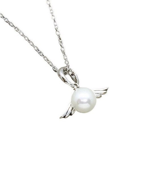 Pearled Angel Earring main image 1