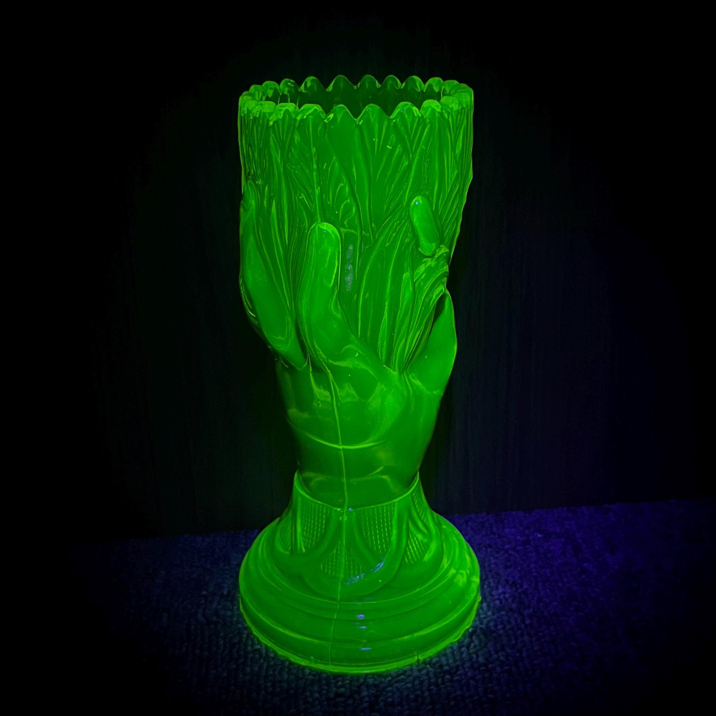 【希少】ヴィンテージ　ウランガラス　1930年代　ペーパーウェイト 希少】ヴィンテージ ウランガラス 1930年代 ペーパーウェイト 【公式通販】