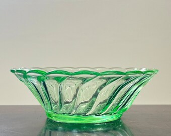 Stunning Vintage Bagley Green Uranium Pressed Glass Dish Dessert Bowl with Pretty Scalloped Rim