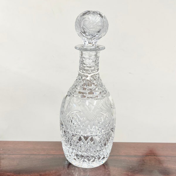 Stunning Vintage Diamond Cut Floral Etched Crystal Glass Decanter Very Pretty Design