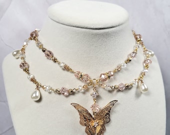 Verträumte Schmetterlings-Perlenkette für Fairy Core Vibes - Y2K Pearl Statement Piece