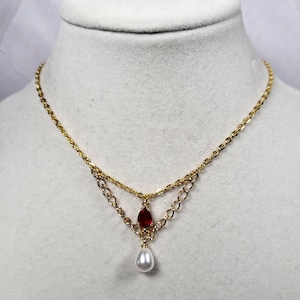 Elegant Red Gemstone and Pearl Necklace on a Delicate Gold Chain