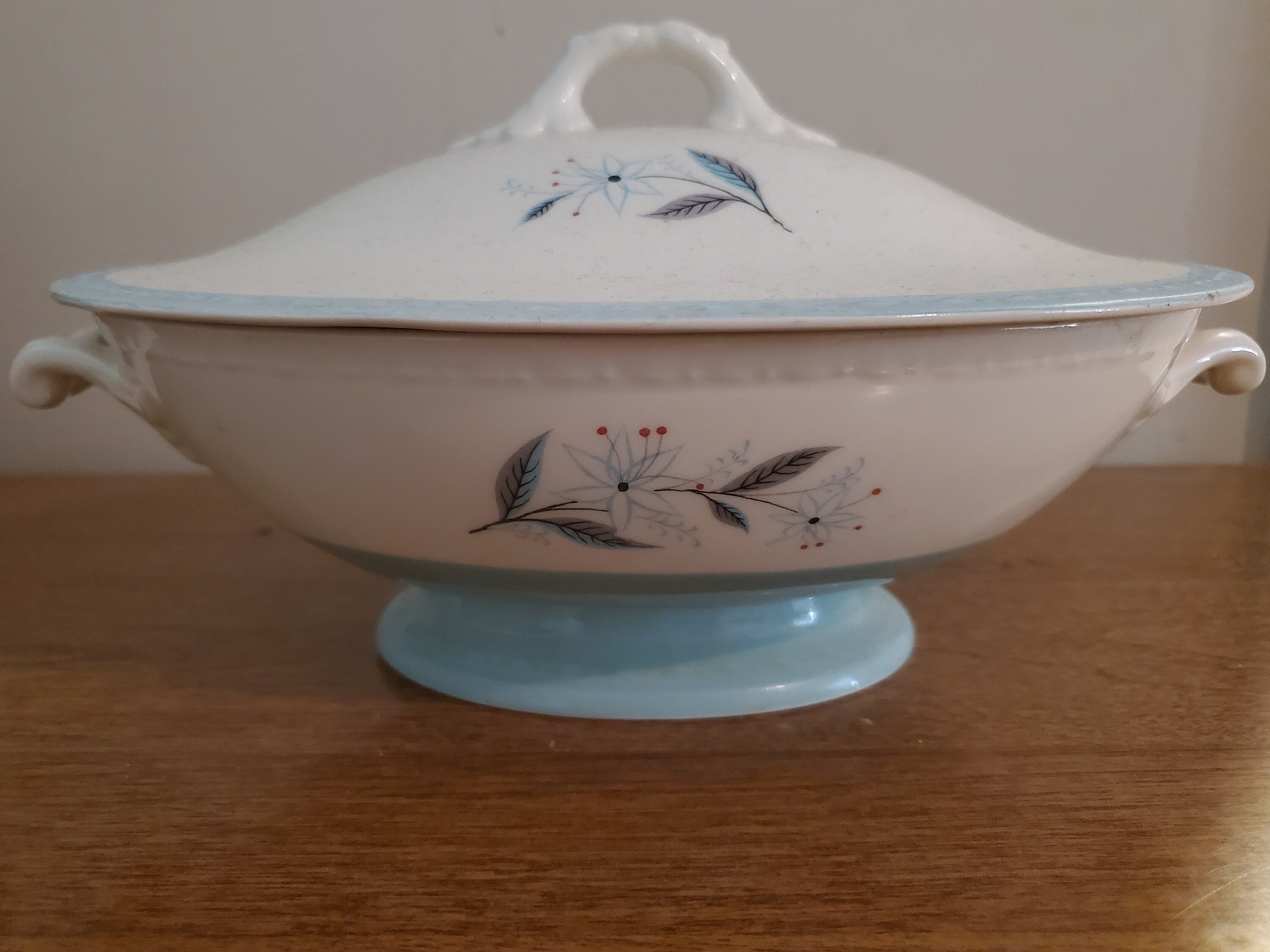 Vintage serving bowl with lid Floral serving dish summer Etsy