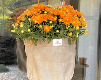 Handmade Waxed Canvas Hanging Planter for Indoor/Outdoor Use – Eco-Friendly Plant Holder Basket