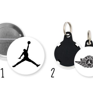 Llavero magnético con pin de Air Jordan, regalo de cumpleaños y favores de fiesta de Michael Jordan Jump Man de la NBA, insignia de cordón con botón Pinback imagen 2