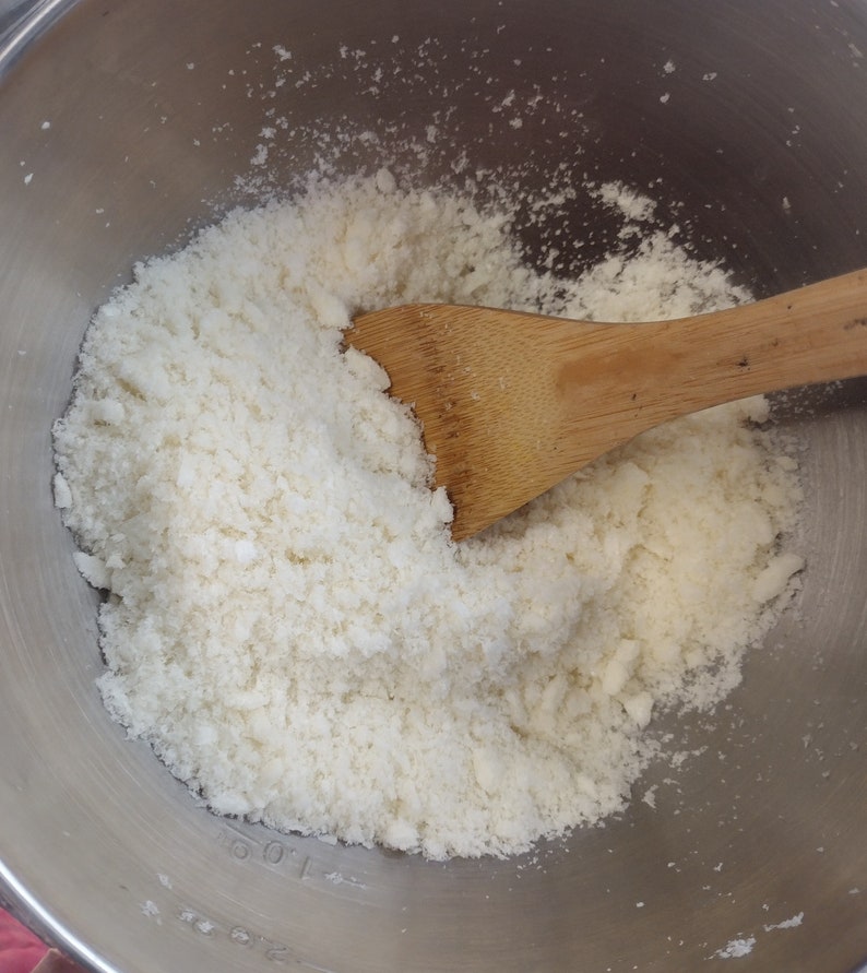 freeze-dried-goat-milk-dog-food-topper-daily-pet-supplement-soap-craft