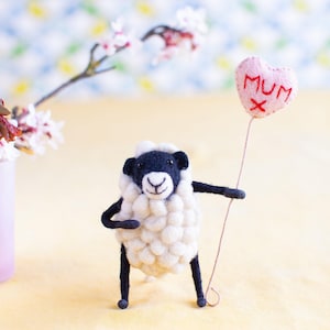 Needle Felted Sheep with Heart Balloon, Organic Wool, Mother's Day, 10cm