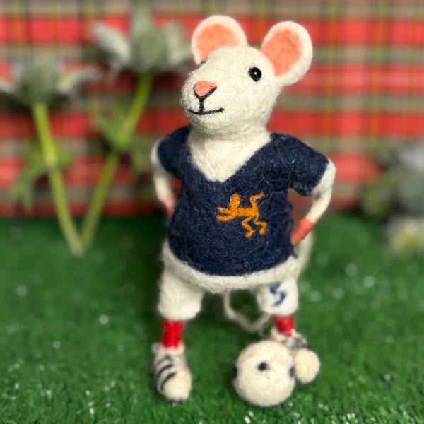 New Scotland Footballer Mouse Sew Heart Felt Handmade Needle Felted Lion Rampant Tartan Army Soccer Decor, Unique Scottish Football Fan