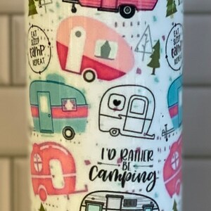 Ich würde lieber Camping 20 Unzen Becher - Perfektes Geschenk für Outdoor-Enthusiasten
