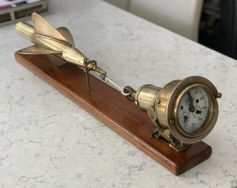 Walker Taffrail Ship’s Log Cherub Mark 3 and Rotor Mounted on Mahogany Plinth
