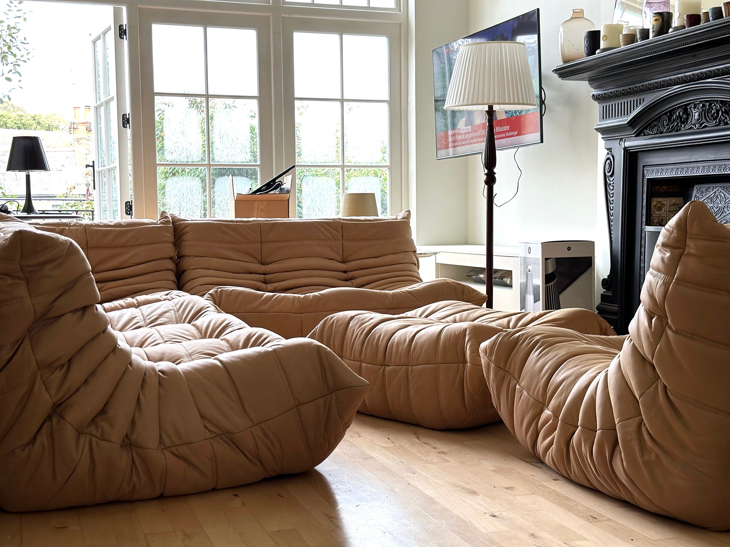 Togo sofa beige discount