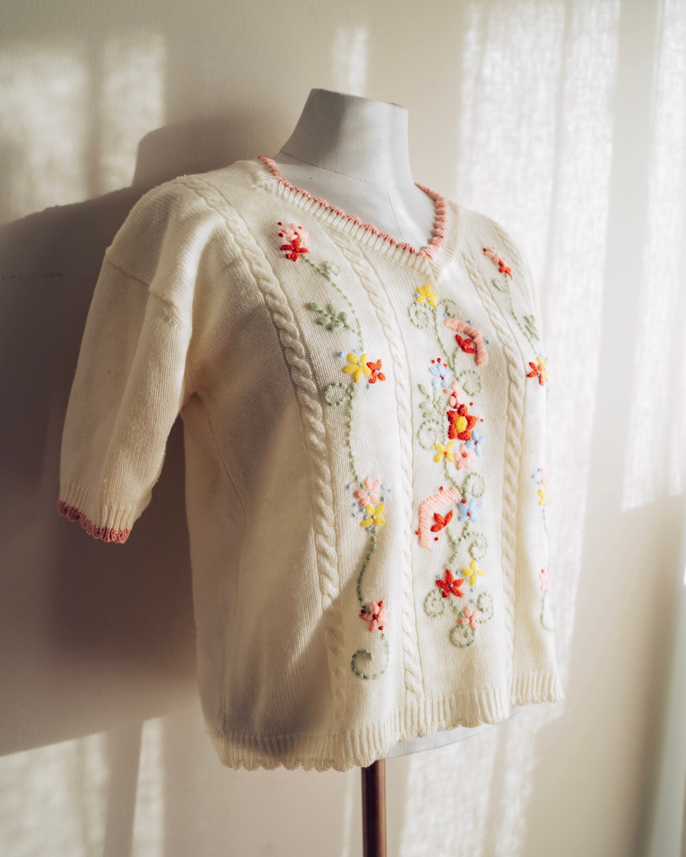80s Cream Floral Embroidered Vintage Cable Knit Sweater Size 10-12 ...