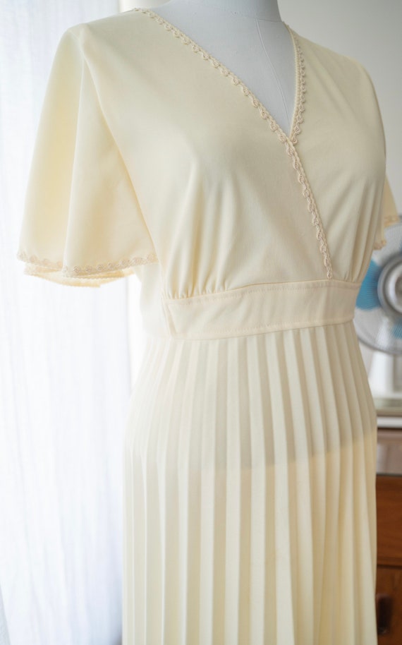 70s Butter Yellow Flutter Sleeve Vintage Dress Hand S… Gem