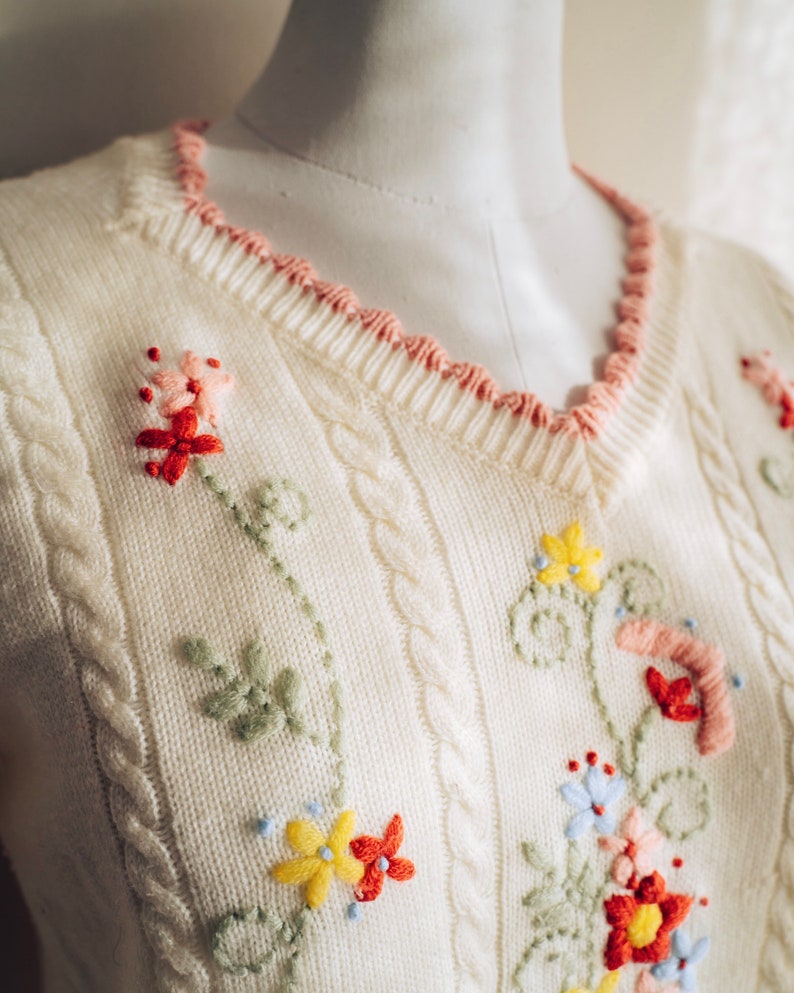 80s Cream Floral Embroidered Vintage Cable Knit Sweater Size 10-12 ...