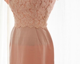 50s Silk Blush Pink Lace Vintage Sheath Wiggle Cocktail Dress 25” Waist Size 2 or XS 1950s 1960s Dusty Pink Gown Formal Evening