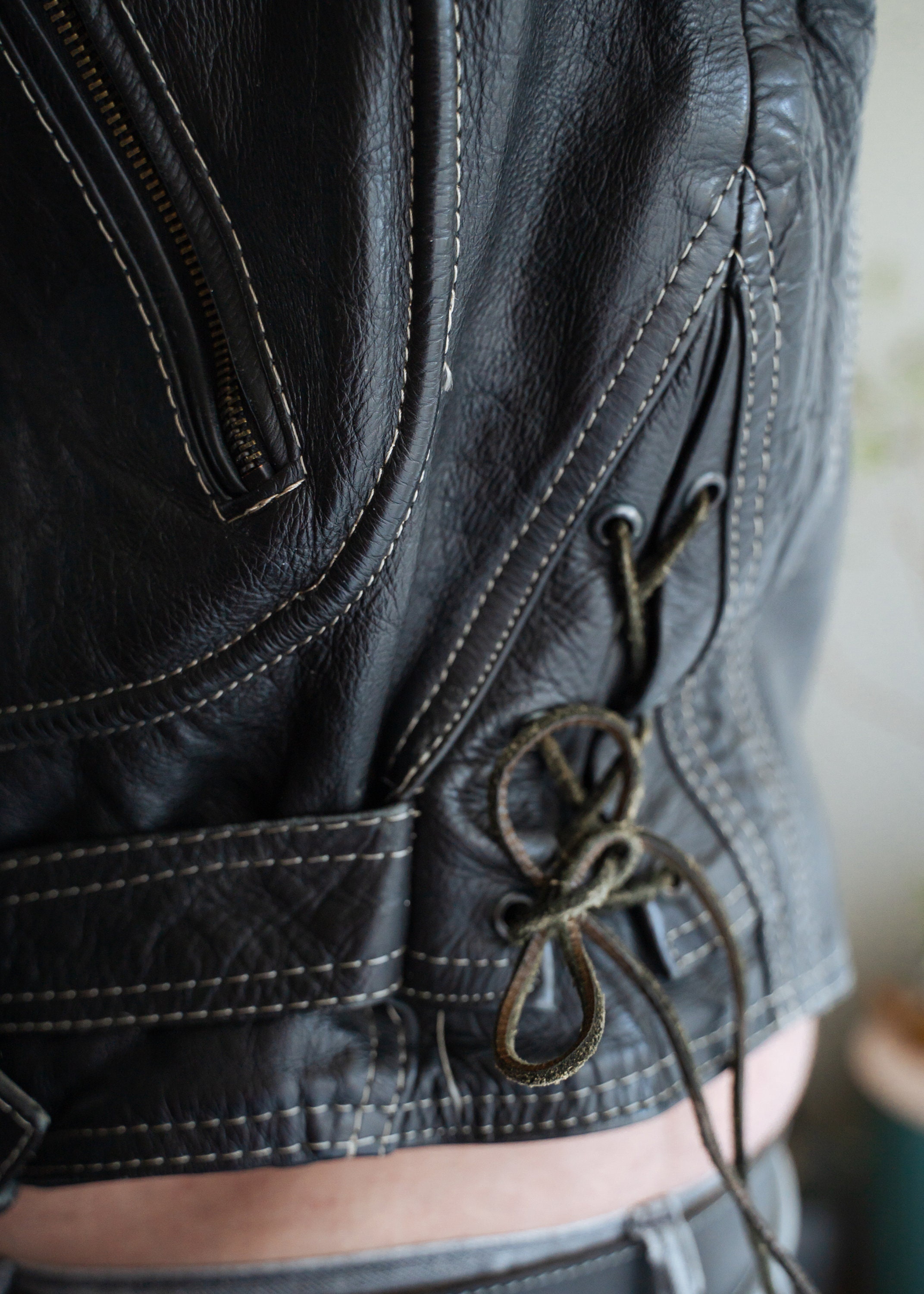 90s Biker Leather Jacket| Vintage Women's Black Tough-luxe Minimalist Coat.