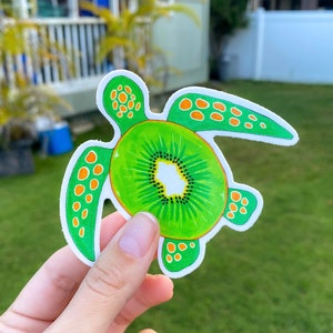 SEA TURTLE STICKER | Vinyl die cut sticker | Scratch water and sunlight resistant | beach | ocean| kiwi sea turtle fruit animal sticker