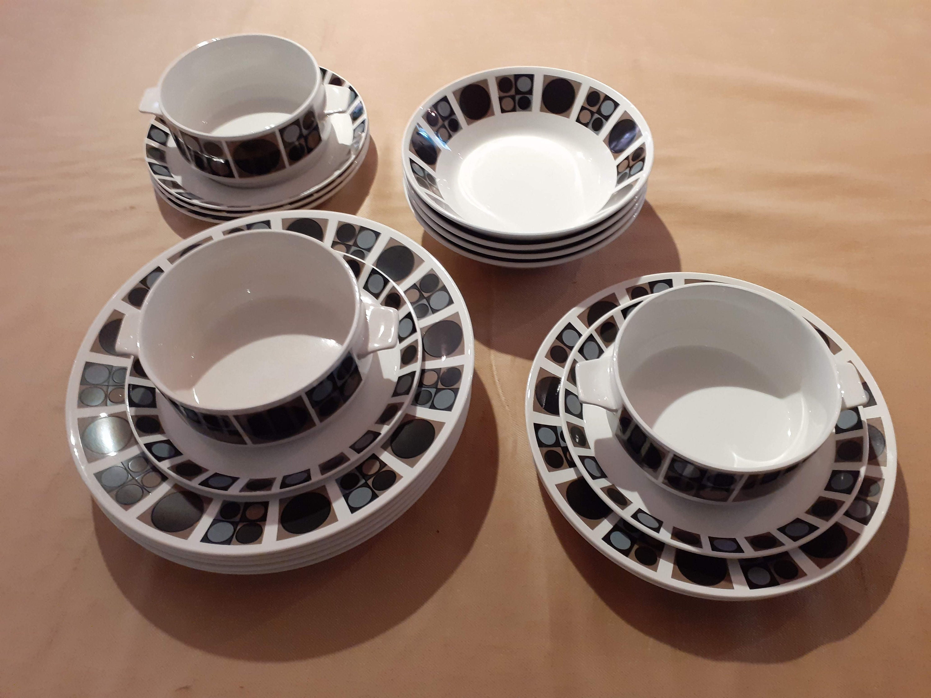 Midwinter Focus Tableware Designed by Barbara Brown & the Marquis of