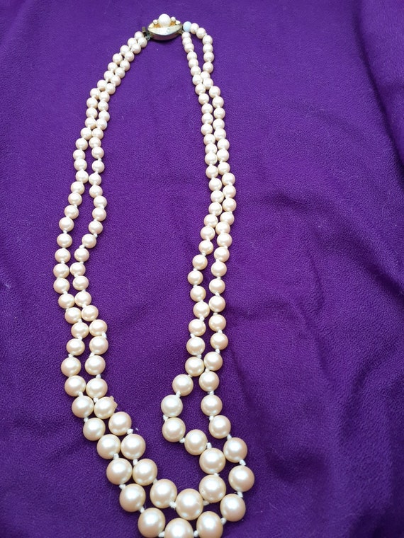 Double Strand Vintage Graduated Simulated Pearl N… - image 2