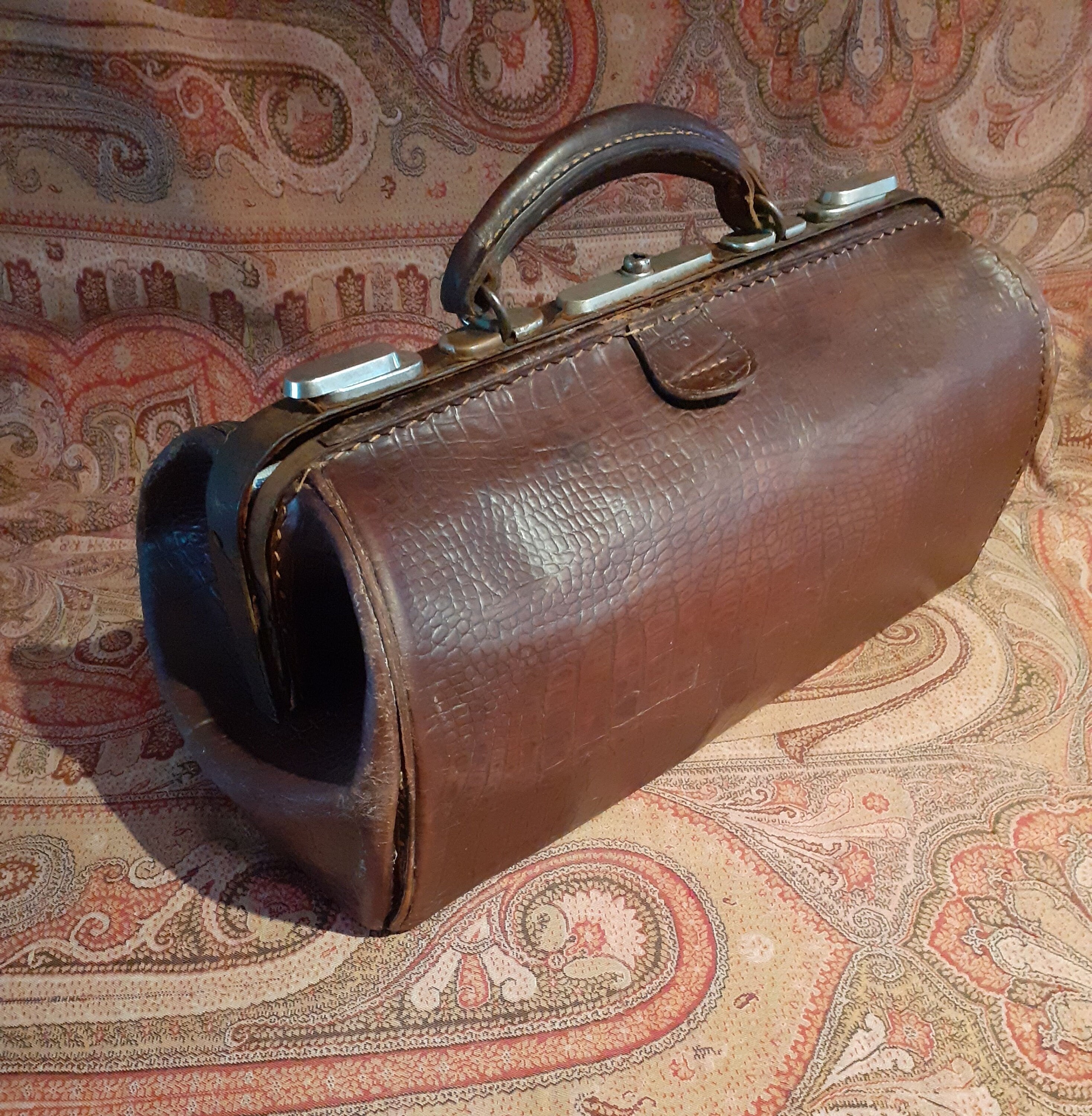 Luxury Bridle Leather Gladstone Bag