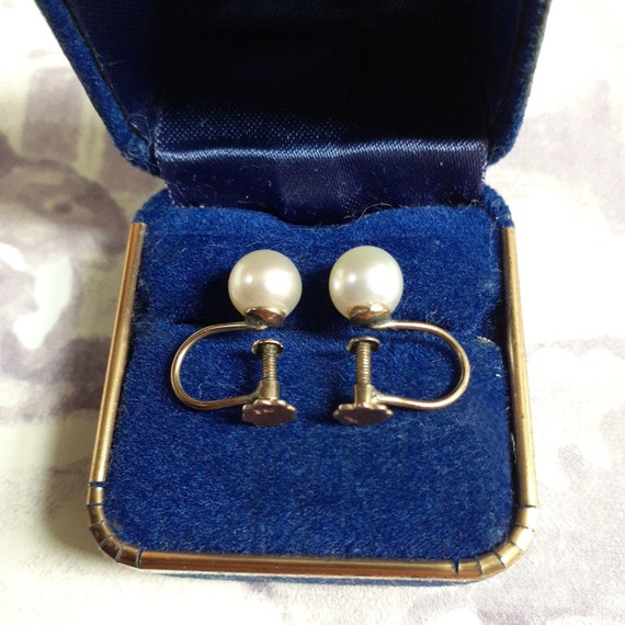 Pair of Vintage 9ct Gold Faux Pearl Screw Fitting… - image 1