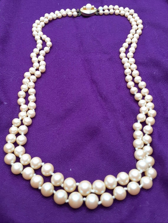 Double Strand Vintage Graduated Simulated Pearl N… - image 3